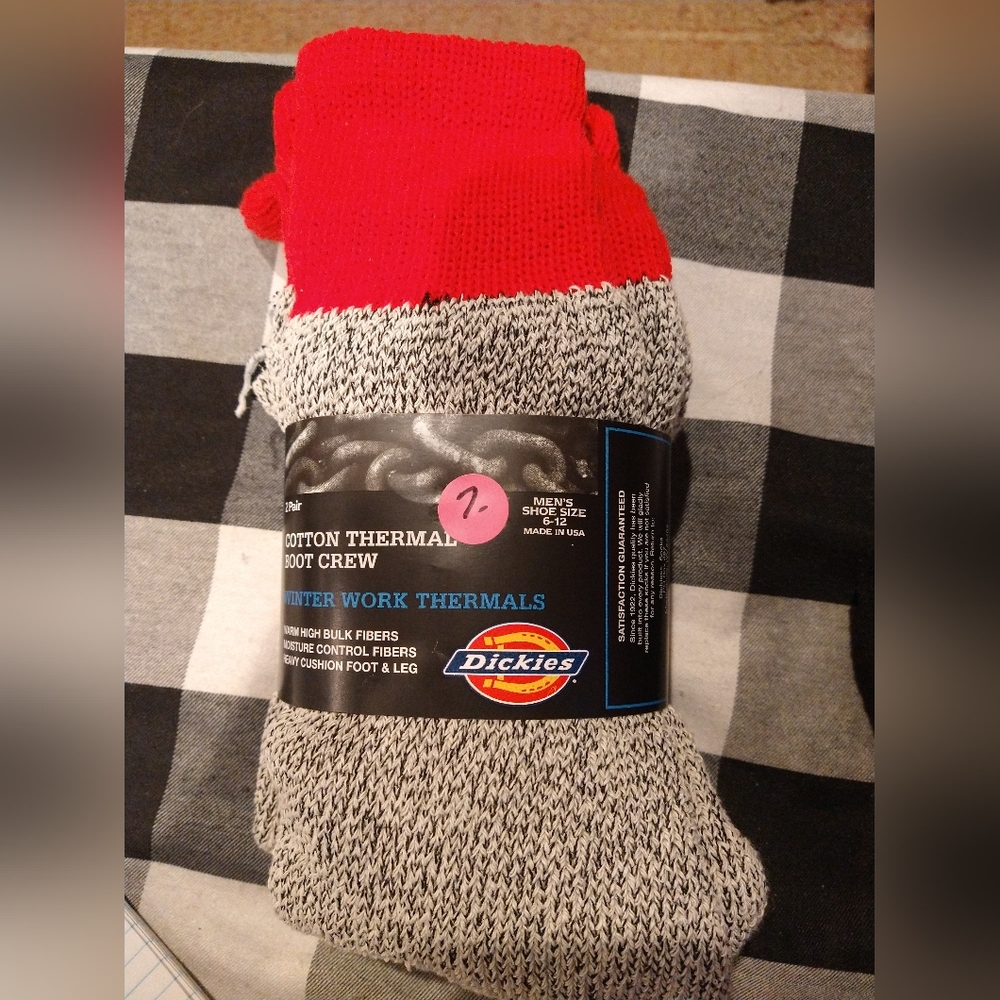 Dickies men's cotton thermal boot Crew socks. Size 6-12. Moisture control. 2 pk.